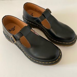 Dr. Martens Polley smooth leather Mary Janes. Size 41/ US 9